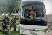 Автобус из Узбекистана перевернулся на трассе Нукус-Алматы